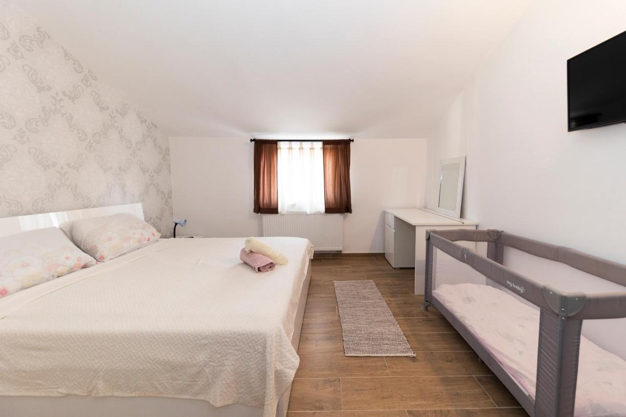 Apartman Lana Biograd Na Moru Extérieur photo