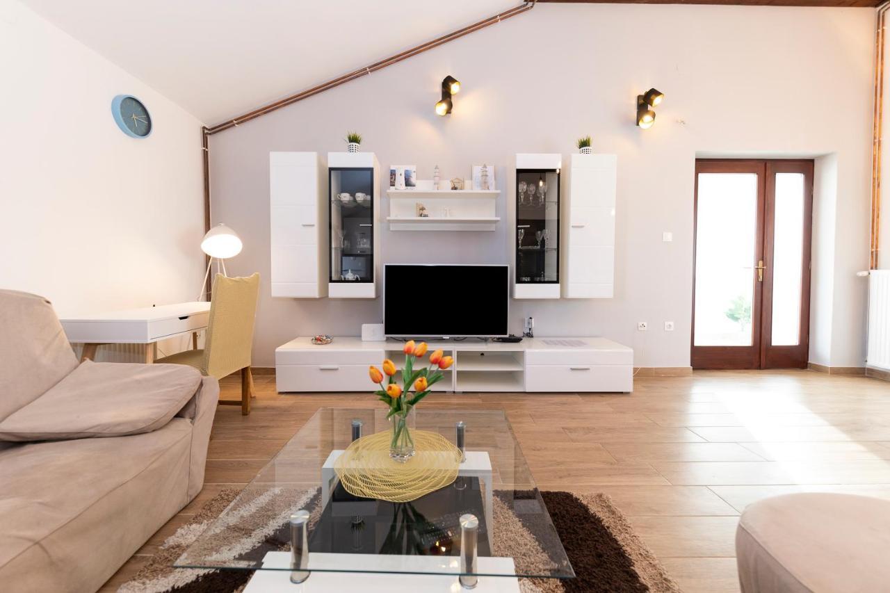 Apartman Lana Biograd Na Moru Extérieur photo