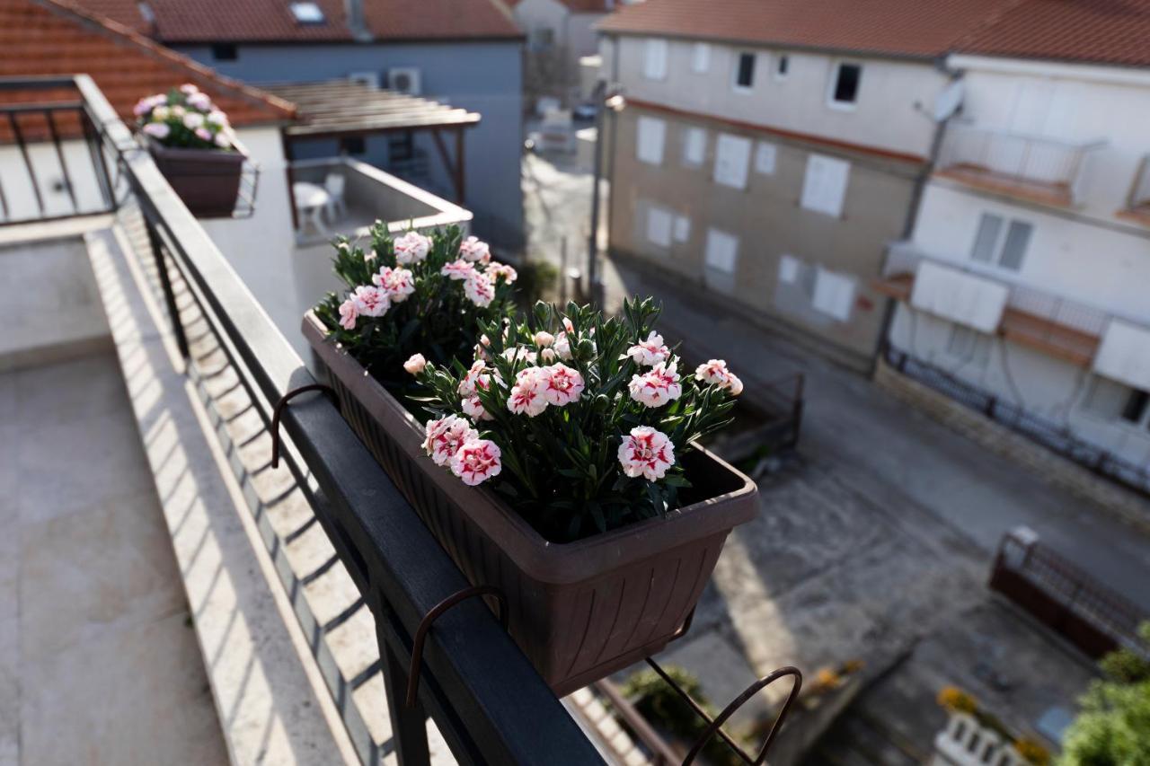 Apartman Lana Biograd Na Moru Extérieur photo