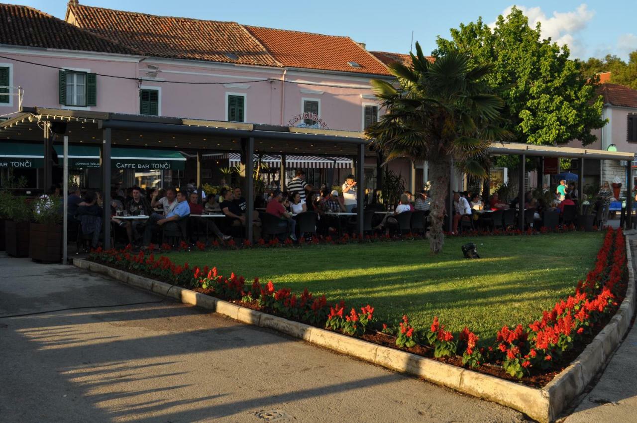 Apartman Lana Biograd Na Moru Extérieur photo